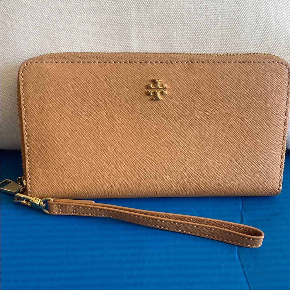 Like-new Tory Burch Camel Wristlet with Gold Accent